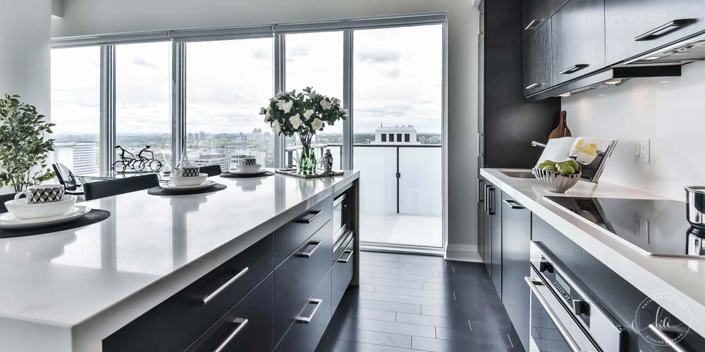KA-Staging-Condo-Bay-Bloor-Kitchen_2-1