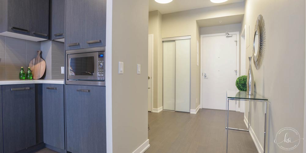 KA-Staging-Condo-Front-St-Hallway_1-1