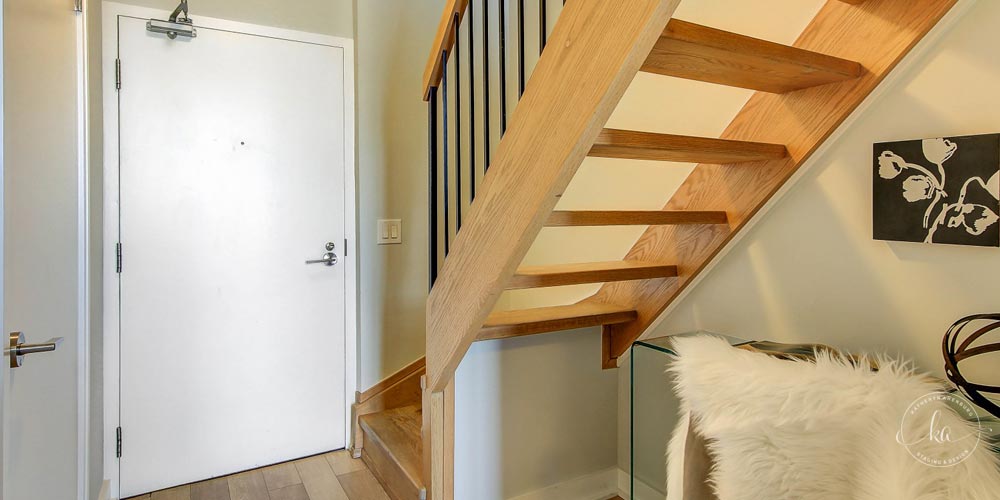 KA-Staging-Condo-Hanna-Ave-Foyer_2-1