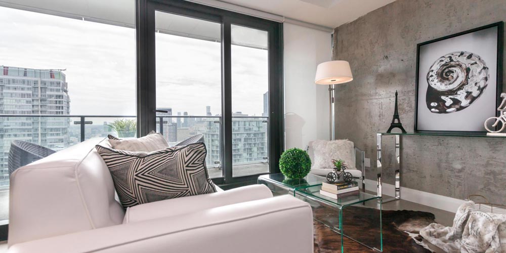 KA-Staging-Condo-King-St-Living_1-1