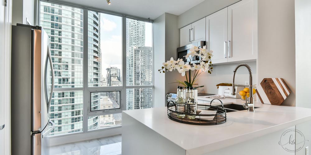 KA-Staging-Condo-Yonge-Kitchen-1