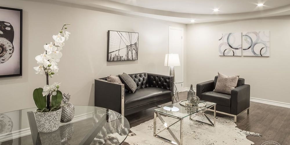 KA-Staging-Richmond-Hill-Basement-Living-Room_2